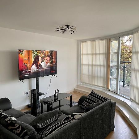 King Dems Home Dagenham Ngoại thất bức ảnh