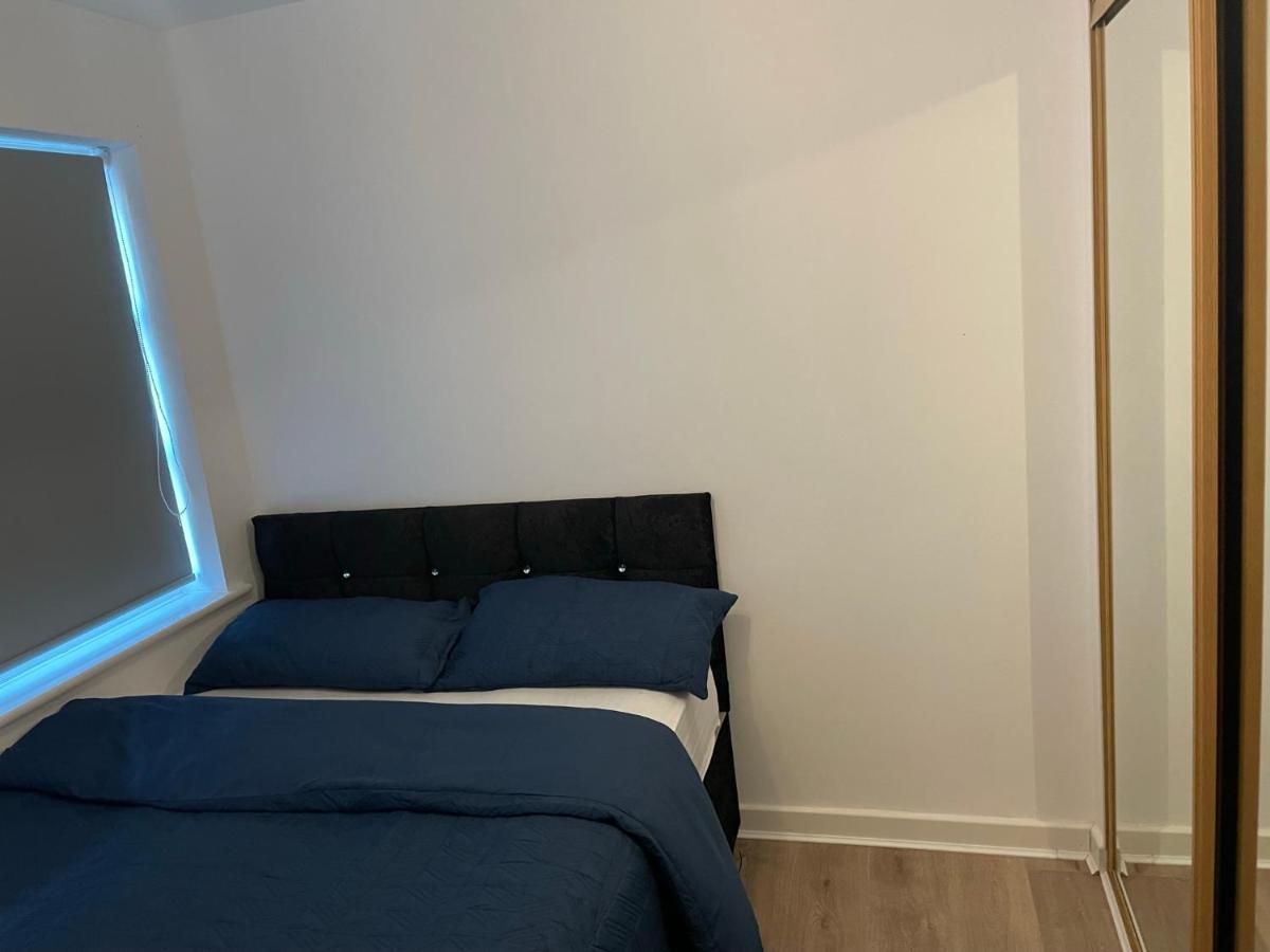 King Dems Home Dagenham Ngoại thất bức ảnh