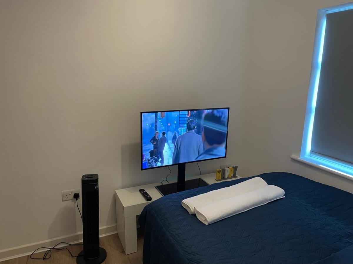 King Dems Home Dagenham Ngoại thất bức ảnh