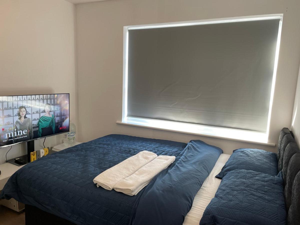 King Dems Home Dagenham Ngoại thất bức ảnh
