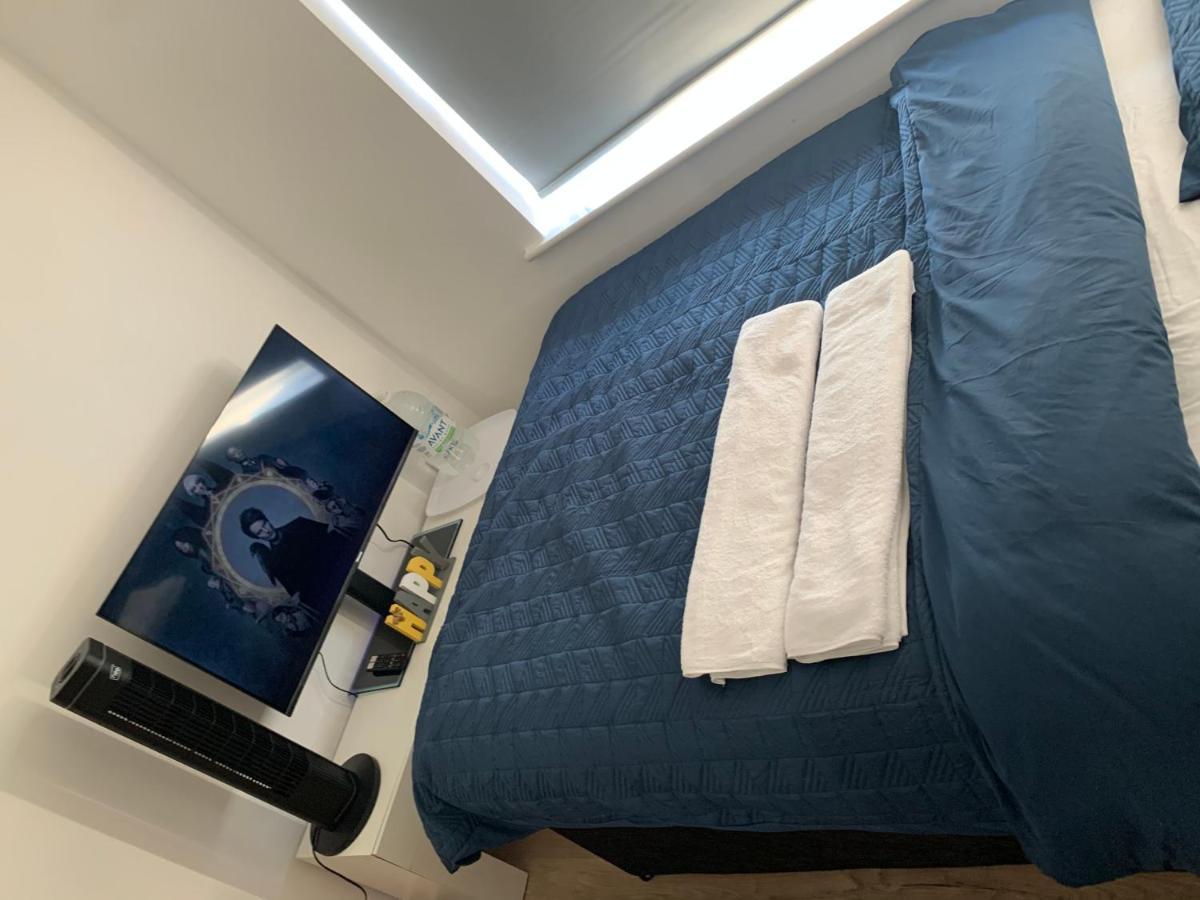 King Dems Home Dagenham Ngoại thất bức ảnh