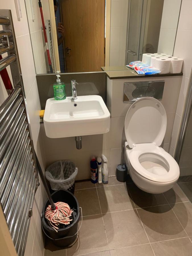 King Dems Home Dagenham Ngoại thất bức ảnh