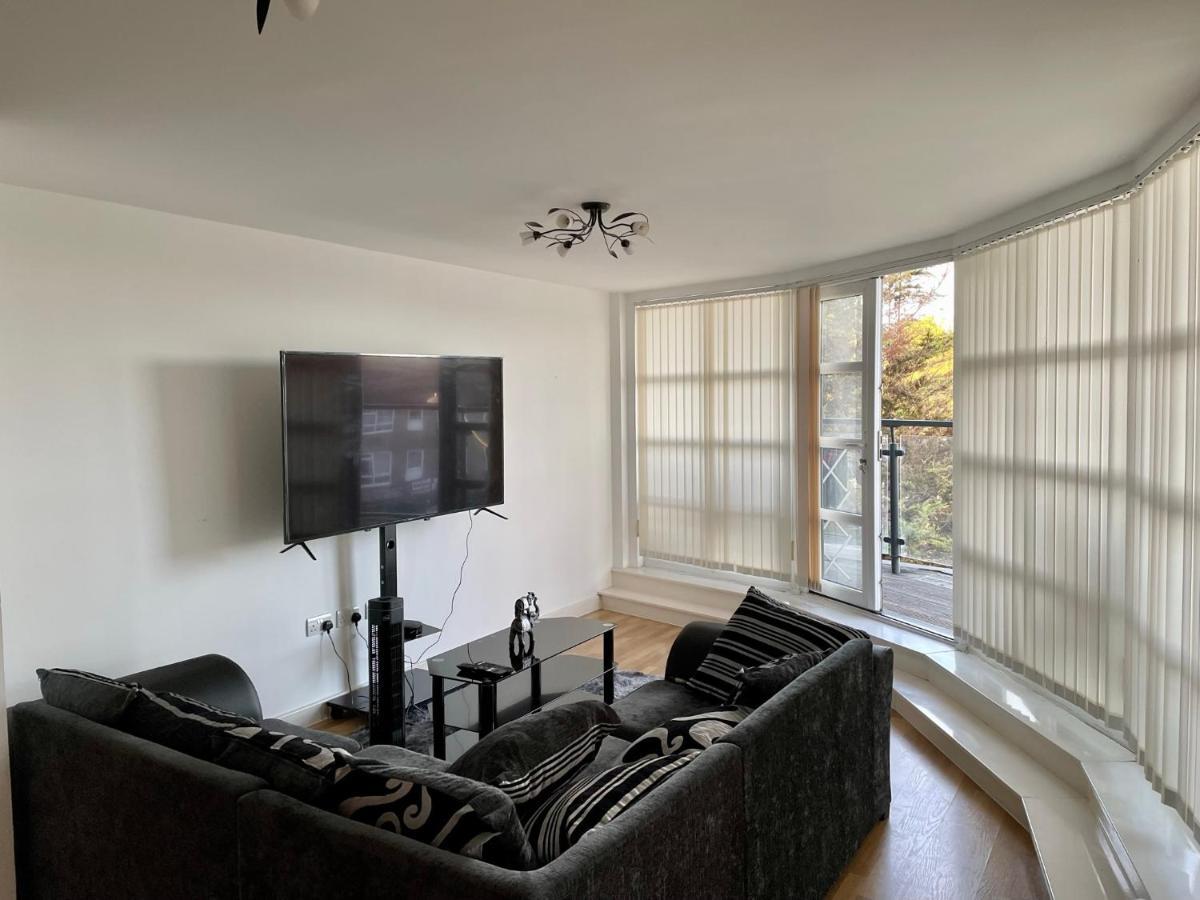 King Dems Home Dagenham Ngoại thất bức ảnh